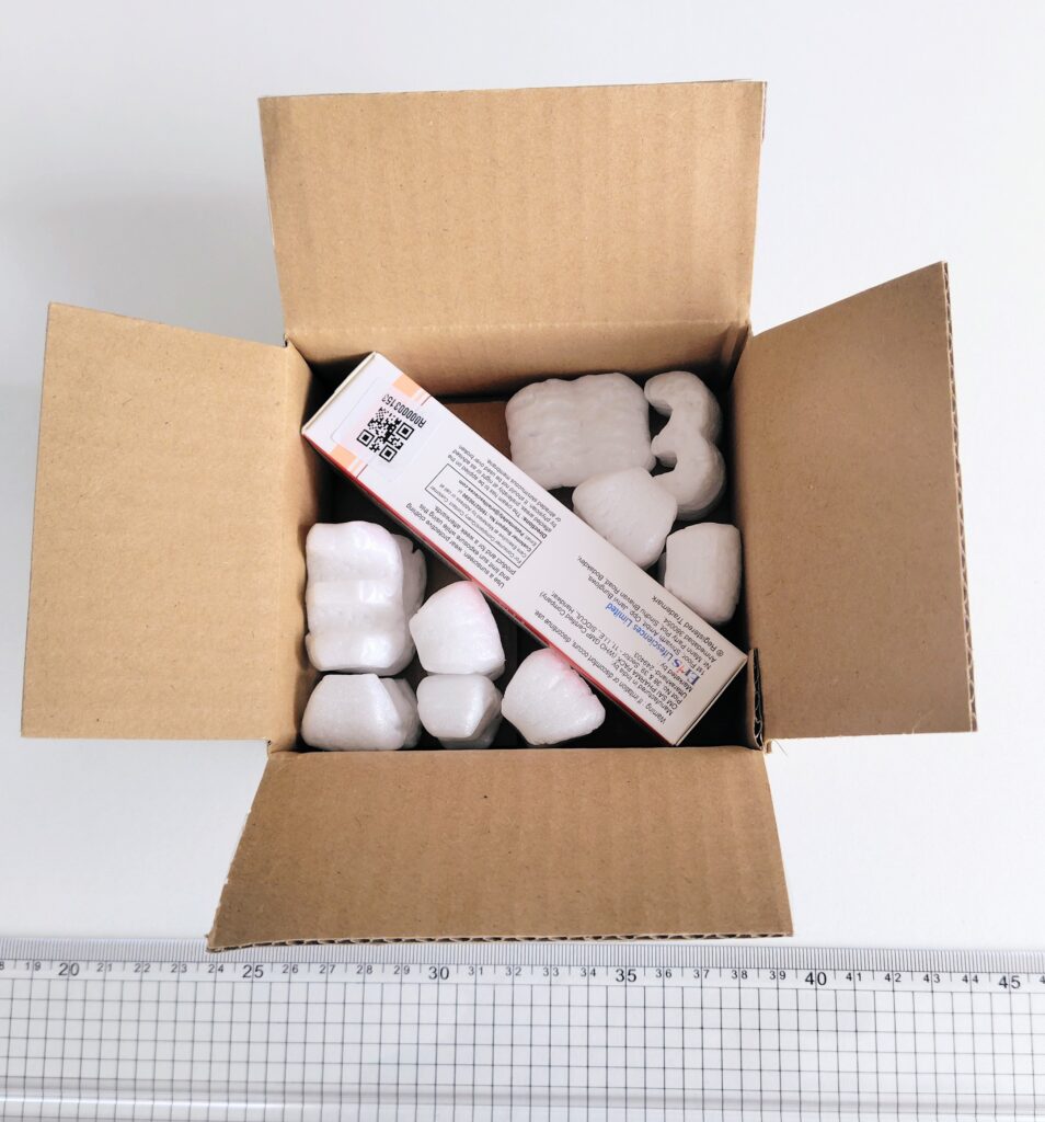 デメランクリーム(Demelan Cream)・国際郵便・中身